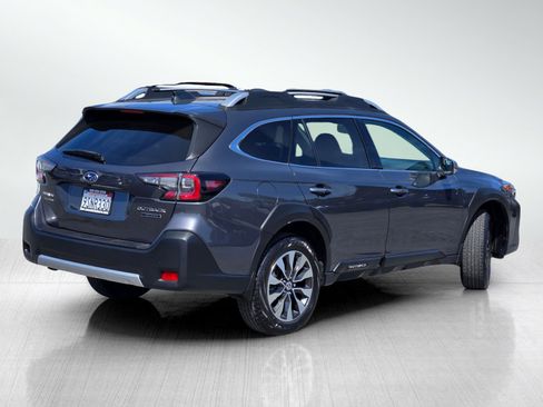 Certified 2025 Subaru Outback Touring w/ Popular Package #2 AWD/4WD image 4