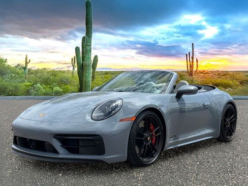 Used 2024 Porsche 911 Carrera GTS RWD image 2