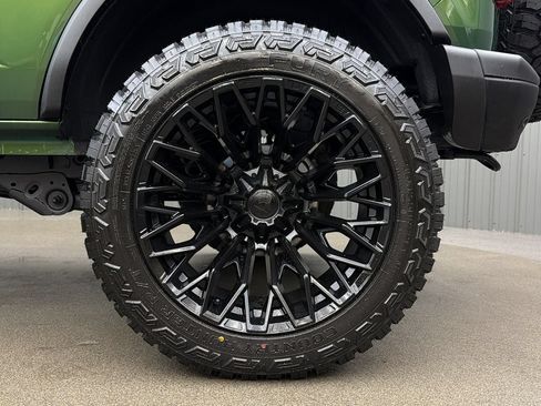 Used 2024 Ford Bronco Black Diamond AWD/4WD image 12