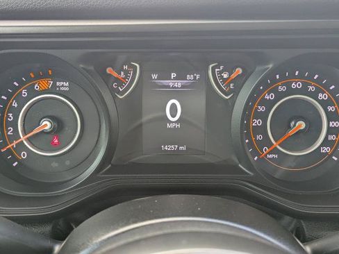Used 2024 Jeep Wrangler Unlimited Sport AWD/4WD image 25