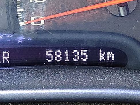 Used 2001 Chevrolet Corvette Convertible w/ Preferred Equipment Group2 RWD image 17