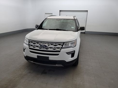 Used 2018 Ford Explorer XLT AWD/4WD image 15