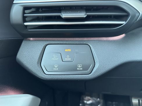 Used 2021 Volkswagen ID.4 1st Edition image 18