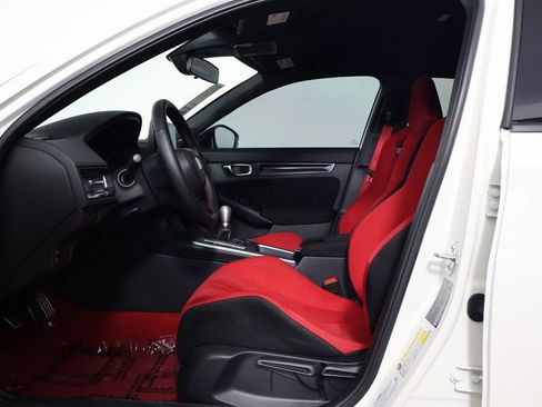 Used 2025 Honda Civic Type R image 10
