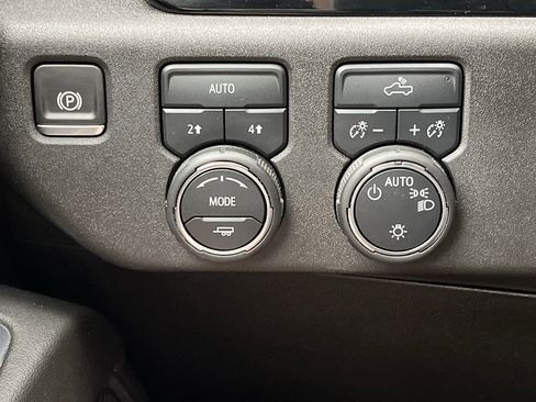 Certified 2024 Chevrolet Silverado 1500 LT image 16