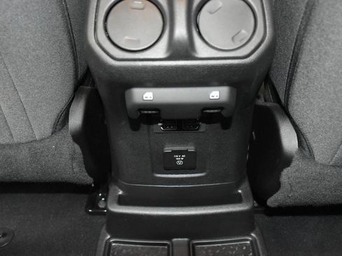 Used 2025 Jeep Wrangler Unlimited Sahara w/ Safety Group AWD/4WD image 14