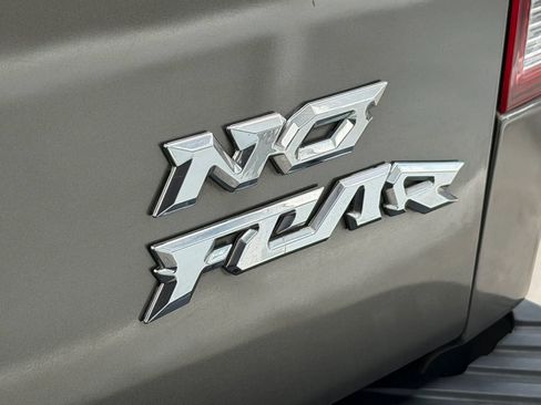 Used 2006 Nissan Titan SE AWD/4WD image 14