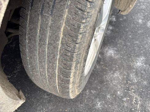 Used 2019 Dodge Grand Caravan SXT image 11