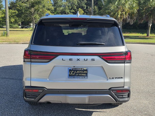 Certified 2025 Lexus LX 700h Luxury w/ Appearance Package AWD/4WD image 3