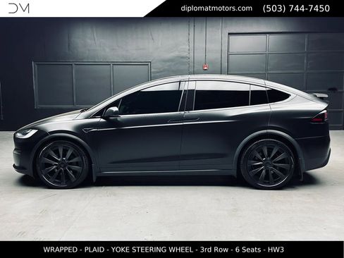 Used 2022 Tesla Model X Plaid AWD/4WD image 4