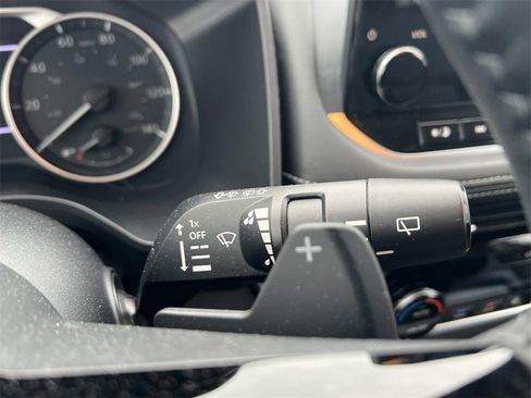 Used 2021 Nissan Rogue SL w/ Premium Package image 15