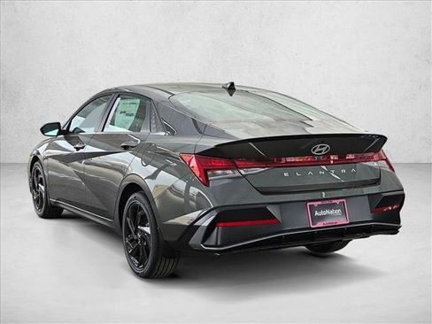 New 2026 Hyundai Elantra SEL Sport FWD image 9