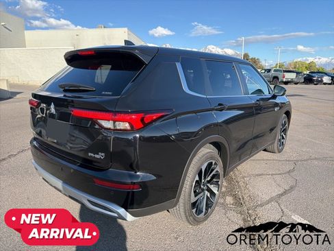 Used 2025 Mitsubishi Outlander SE AWD/4WD image 9