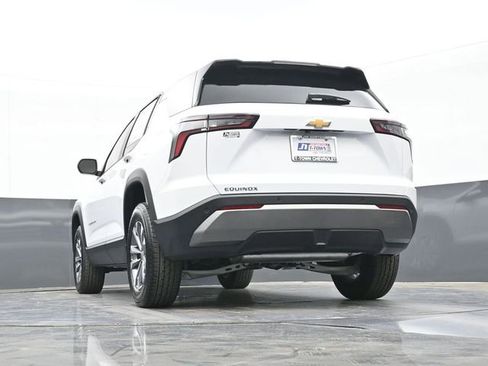 New 2026 Chevrolet Equinox LT FWD image 44