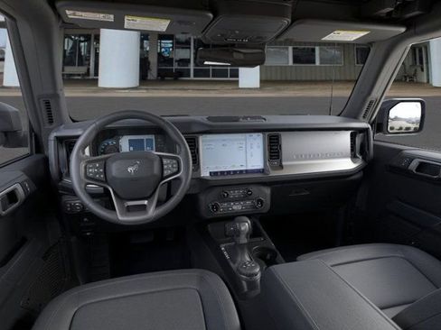 New 2025 Ford Bronco Outer Banks image 9