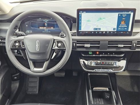 Certified 2023 Lincoln Corsair FWD w/ Equipment Group 101A image 26