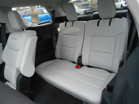 New 2026 Ford Explorer Platinum w/ LUX Leather Package image 31