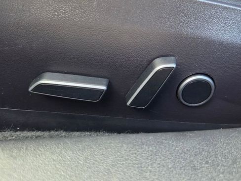 Used 2021 Tesla Model 3 Standard Range Plus image 17