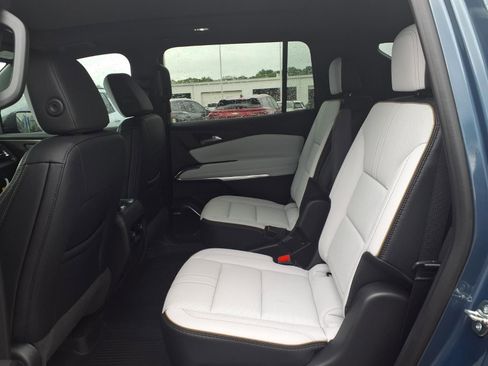 New 2026 Chevrolet Traverse High Country w/ LPO, Floor Liner Package FWD image 14