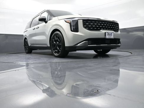 New 2026 Kia Carnival SX w/ SX Dark Edition Package FWD image 32