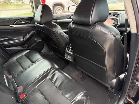 Used 2019 Nissan Maxima 3.5 SL w/ Illumination Package image 18