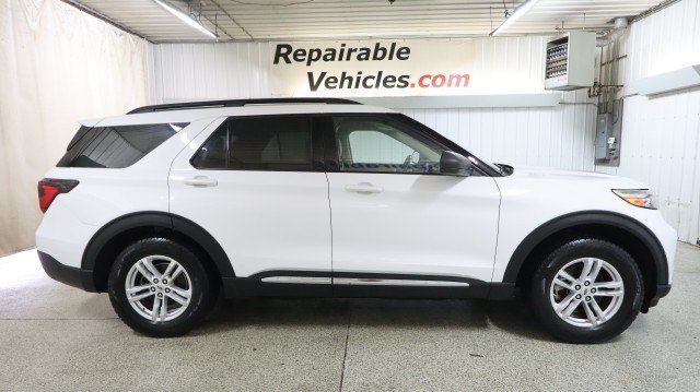Used 2020 Ford Explorer XLT w/ Equipment Group 202A RWD image 4