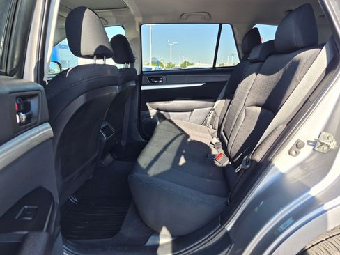 Used 2011 Subaru Outback 2.5i Premium AWD/4WD image 26