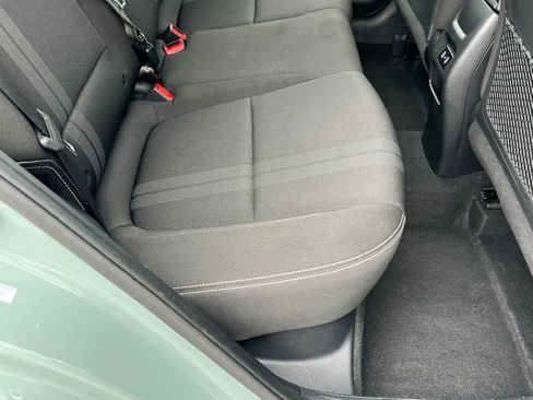Used 2025 Hyundai Venue SEL FWD image 19