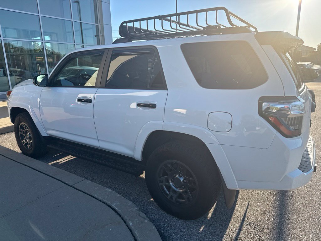 Used 2020 Toyota 4Runner Venture w/ Moonroof Package AWD/4WD image 4