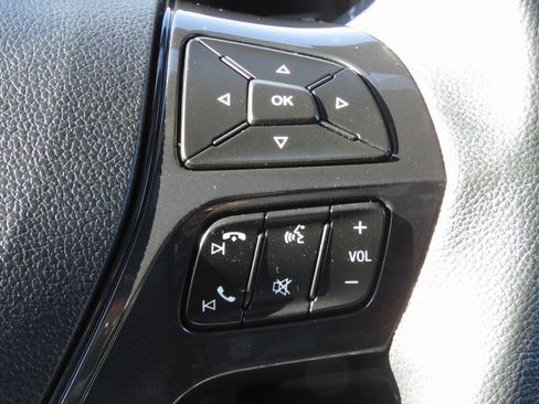 Used 2018 Ford Explorer XLT w/ Equipment Group 202A image 25