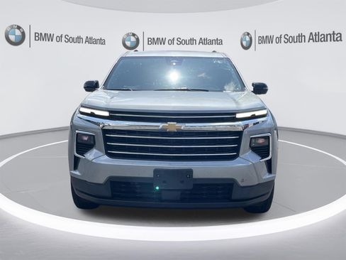 Used 2024 Chevrolet Traverse LT AWD/4WD image 30