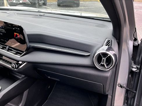 Used 2025 Chevrolet Equinox LT image 19