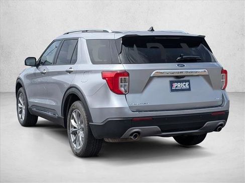 Used 2021 Ford Explorer Limited w/ Equipment Group 301A image 8