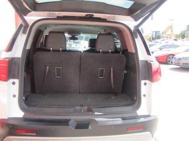 Used 2017 GMC Acadia SLT AWD/4WD image 7