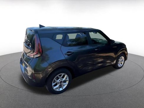Used 2025 Kia Soul LX w/ LX Technology Package FWD image 15