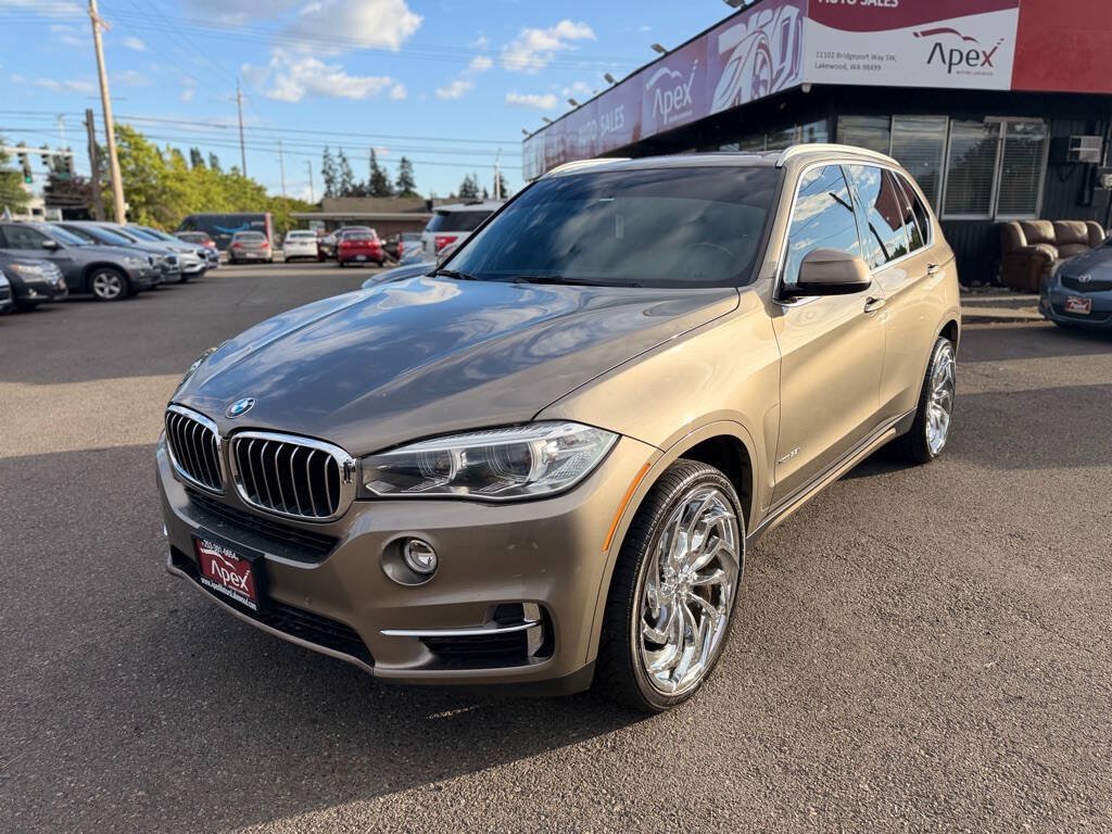 Used 2017 BMW X5 xDrive35i w/ Premium Package AWD/4WD image 4