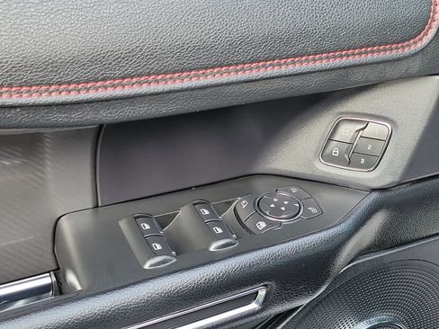 Used 2019 Ford Expedition Limited w/ Equipment Group 303A RWD image 18