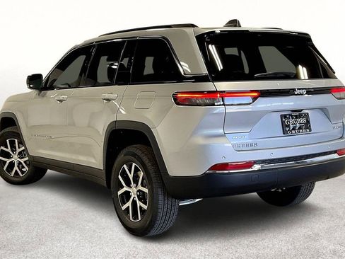 New 2025 Jeep Grand Cherokee Limited image 5