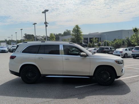 Certified 2022 Mercedes-Benz Maybach GLS 600 4MATIC image 4