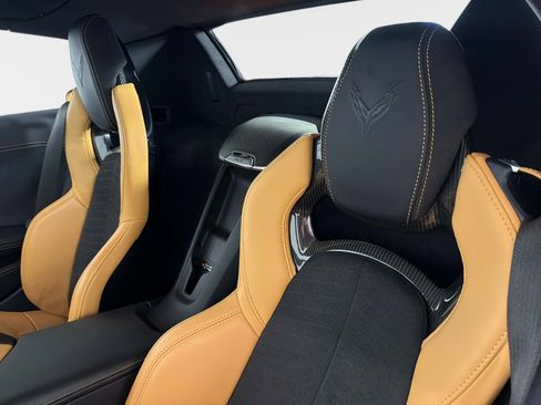 Used 2023 Chevrolet Corvette Stingray Premium Conv w/ Battery Protection Package RWD image 32