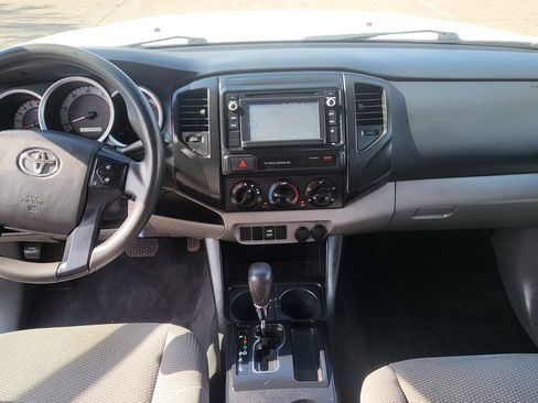Used 2015 Toyota Tacoma 2WD Access Cab image 33