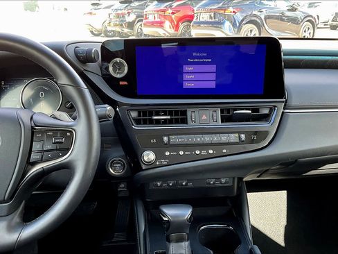 Certified 2025 Lexus ES 300h w/ Premium Package image 6