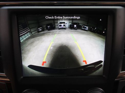 Used 2018 RAM 2500 Laramie w/ Sport Appearance Group AWD/4WD image 32