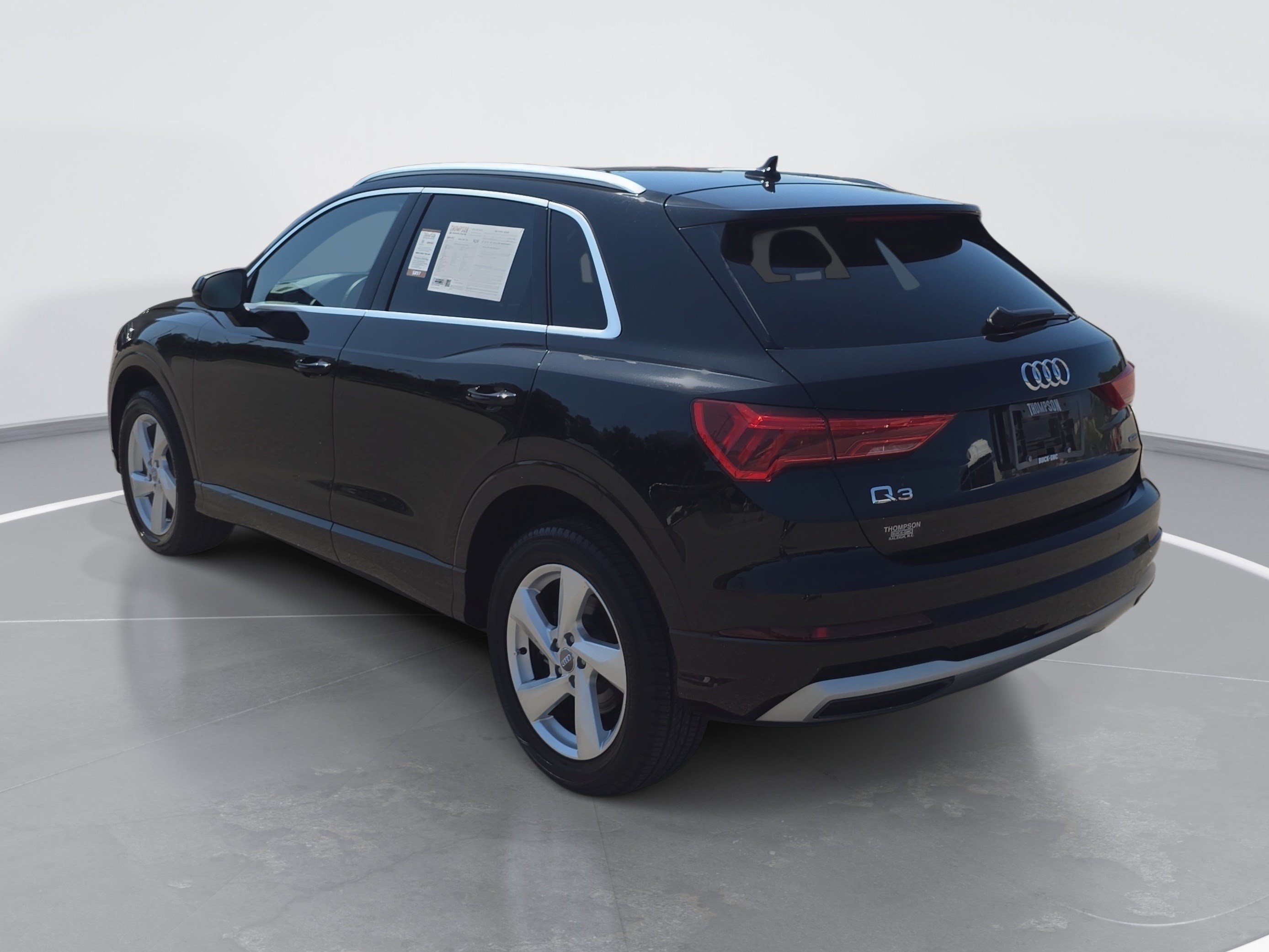 Used 2020 Audi Q3 2.0T Premium AWD/4WD image 5