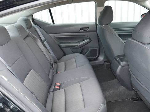 Used 2024 Nissan Altima 2.5 SV FWD image 21