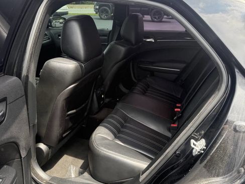 Used 2018 Chrysler 300 S w/ 300S Premium Group image 11