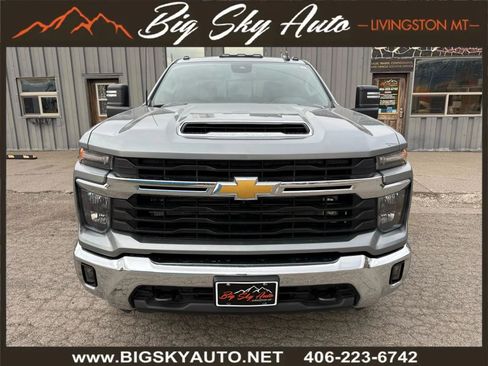 Used 2024 Chevrolet Silverado 3500 LT w/ All Star Edition AWD/4WD image 2