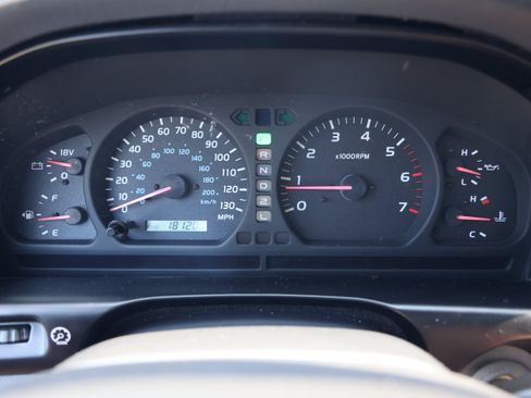 Used 2001 Toyota Land Cruiser AWD/4WD image 18