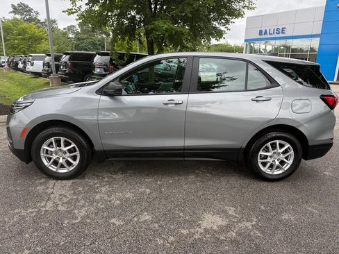 Used 2023 Chevrolet Equinox LS w/ LPO, Floor Liner Package AWD/4WD image 2