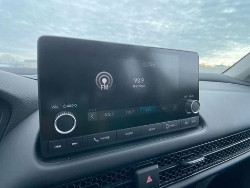 Certified 2025 Honda HR-V LX image 16